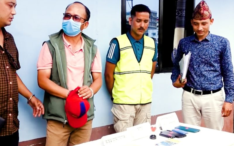 सहकारीको पैसा हिनामिना गरेर फरारमा रहेका सिबी पक्राउ भन्छन सिबी लामा सत्यतथ्य बाहिर अबस्य आउछ |