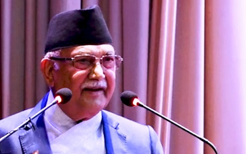 आलीको प्रचन्ड माथी झटारो भन्छन म कसै संग डराउने वाला छैन |