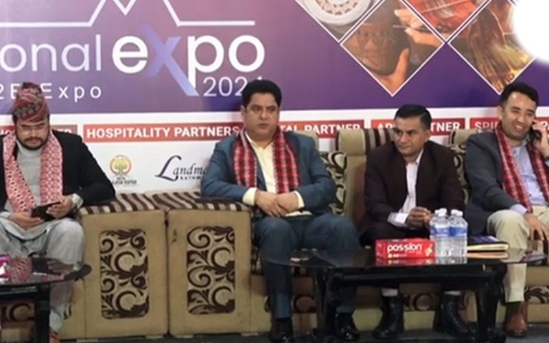 ज्ञानेन्द्र शाही मन्त्रीलाई अगाडी राखेर दिए दनक काम गर्नु छैन ठुलाठुला कुरा गर्ने |